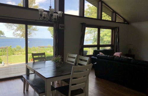 Big Bay Cottage | All season spectacular water view cottage overlooking Georgian Bay.
