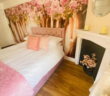 Weston-super-Mare Bed & Breakfast | All Seasons Bed & Breakfast - Adults Only