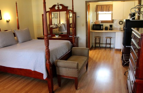 Town of Scriba Hotel | All Seasons Inn Corp