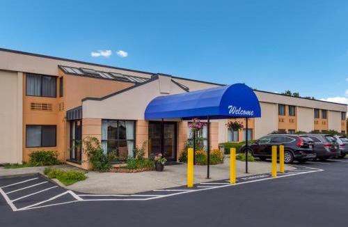 Smithfield Hotel | All Seasons Inn & Suites Smithfield Providence