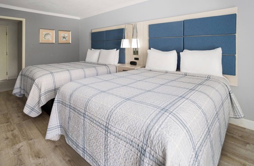 South Yarmouth Hotel | All Seasons Resort