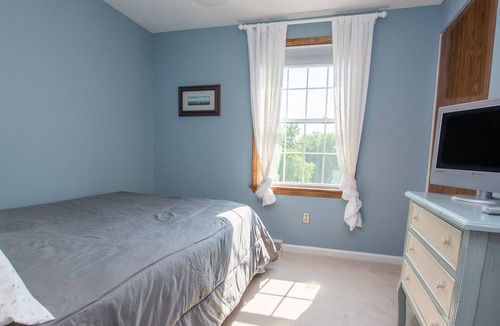 Romulus House | All Seasons Retreat: "Relaxing Finger Lakes Retreat!"