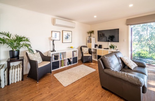 Seymour House | All Seasons River Retreat