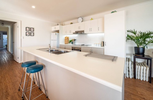 Seymour House | All Seasons River Retreat