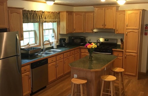 Milford House | All Star Acres 2 Miles To Dreams Parkn5 BR,3 baths