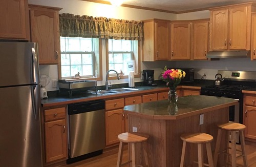 Milford House | All Star Acres 2 Miles To Dreams Parkn5 BR,3 baths