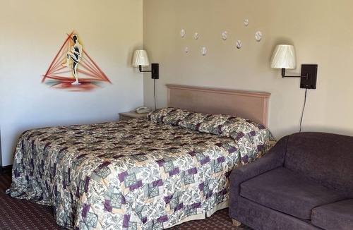 Bunkie Hotel | All Star Inn