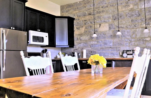 Kingston Hotel | All Suites Whitney Manor