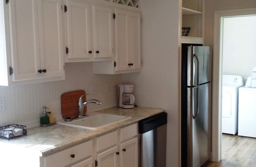 Natchez Apartment | All the Comforts of Home!