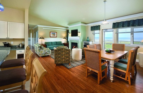 Long Beach Resort | All the comforts of home!