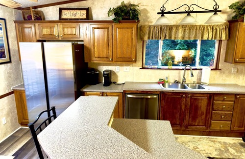Bellevue House | All the excitement of Nashville AND a quiet retreat to recharge & re-energize!