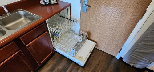 St. Robert Hotel | All Towne Suites