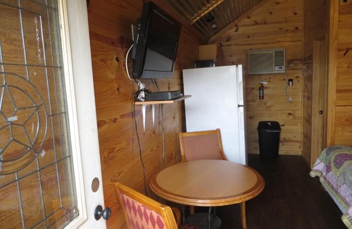 Stockdale Cabin | All Tucked Inn Cabins