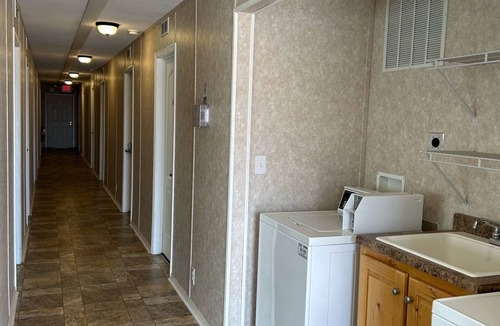 Crane Cabin | All your Workforce Housing Needs-Extended stay, nightly, weekly, & monthly stay.
