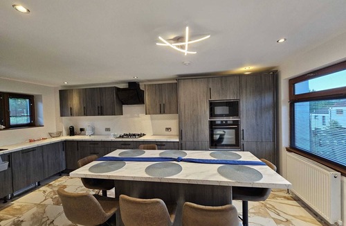 Perth House | Allan&Ella House, Perth Scotland