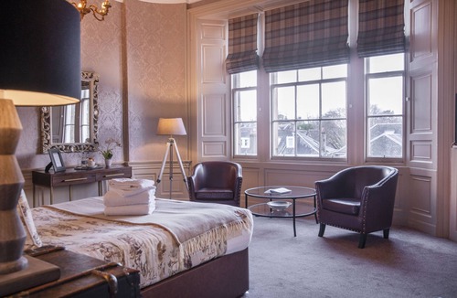 Stirling Hotel | Allan Park