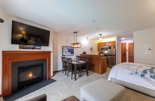 Snowshoe Hotel | Allegheny Springs
