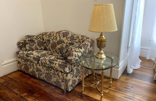 Warren Apartment | Allegheny Suite