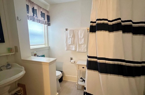 Twin Mountain Hotel | Allegory Inn