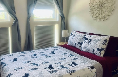 Twin Mountain Hotel | Allegory Inn