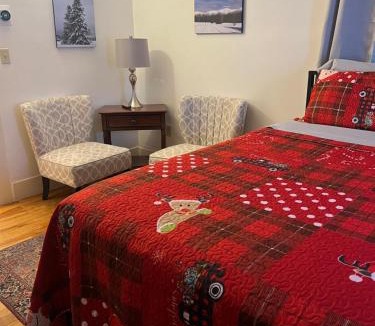 Twin Mountain Hotel | Allegory Inn