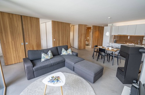 Sent Apartment | Allegra und Herzlich Willkommen in der Ferienwohnung Chasa Loft 3 in Sent