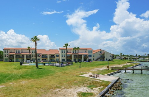 Harbor Oaks Condo | Allegro North Condos