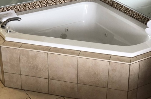 Allen Park Hotel | Allen Park Motor Lodge