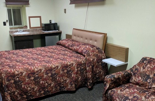 Watertown Hotel | Allen's Budget Motel