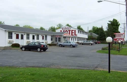 Watertown Hotel | Allen's Budget Motel