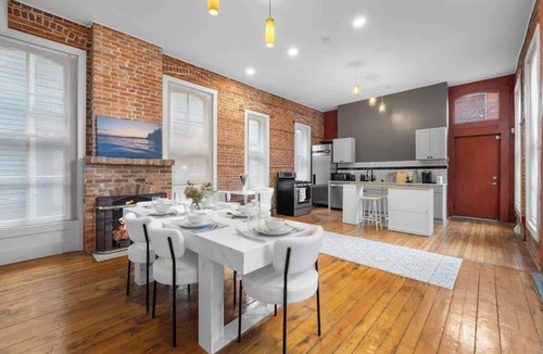 Allentown House | Allentown 5BR Home Free Parking Near Niagara