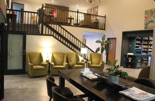 Alliance Hotel | Alliance Hotel & Suites, a Howard Johnson by Wyndham