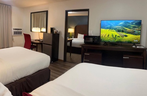Alliance Hotel | Alliance Hotel & Suites, a Howard Johnson by Wyndham