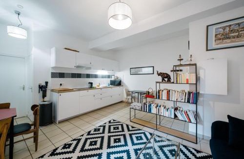 Saint Michel - Mairie Apartment | AllinLyon | Séjour calme dans un quartier vivant