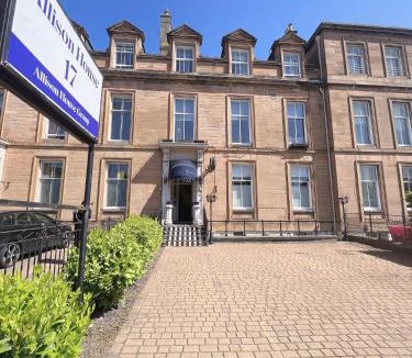 Newington House | Allison House 17