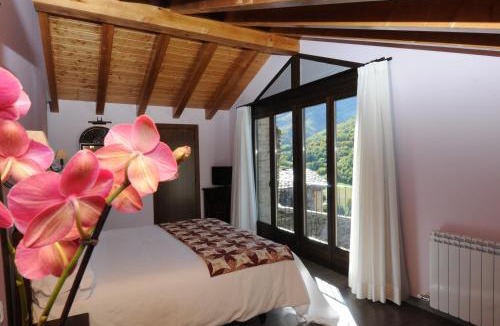 Tirvia House | Allotjament Rural La Comella