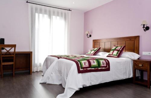 Tirvia House | Allotjament Rural La Comella