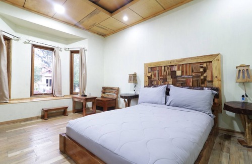 Berastagi Hotel | Alloyna Country Cottage