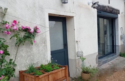 Les Ponts-de-Ce House | Allpaga