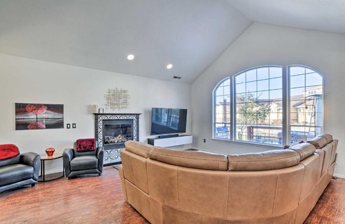 Altamont House | Alluring Home with Fire Pit Less Than half Mi to OIT!