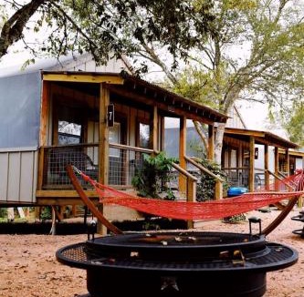 Seguin House | Alluring Tented Cabin on Geronimo Creek - Perfect Glamping Vacation Destination in Seguin, Texas