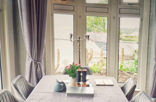 Barnoldswick Bed & Breakfast | Alma Cliffe