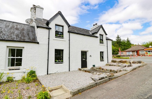 Crianlarich Cottage | Alma Cottage