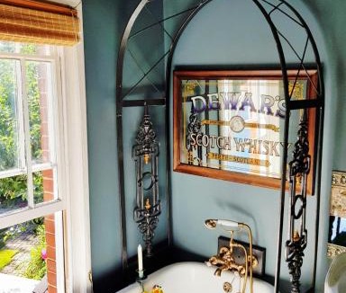 Newbury Bed & Breakfast | Alma House Bed and Breakfast