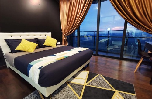 Nusajaya House | Almas Suites Puteri Harbour Hello Kitty