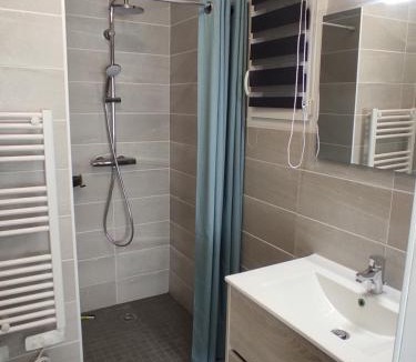 Magalas Bed & Breakfast | Almendra34480