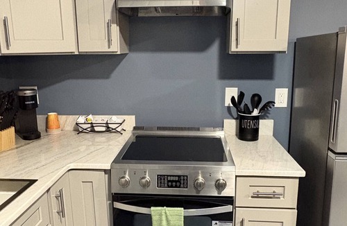 Mount Pleasant Apartment | Almira Private Bungalow
