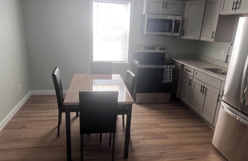 Mount Pleasant Apartment | Almira Properties Unit 3