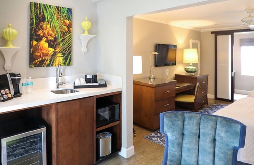 Old Town Hotel | Almond Tree Inn Hotel - Adults Only