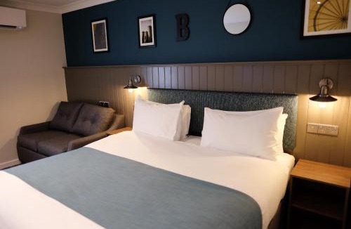 Almondsbury Hotel | Almondsbury Inn & Lounge